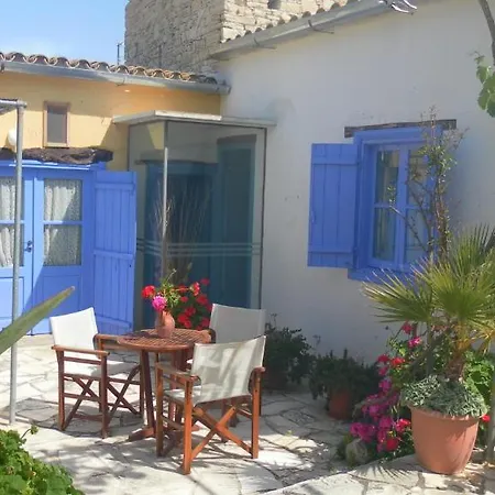 Lito House * Skarinou